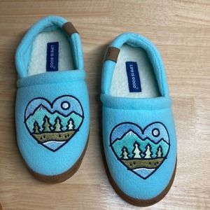 Life Is Good Kids Slippers Turquoise Blue Kids Slippers, Size 2. Pre-Owned